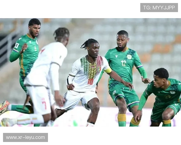 非洲杯A组东道主摩洛哥对阵赞比亚，强势开局后瞄准小组头名